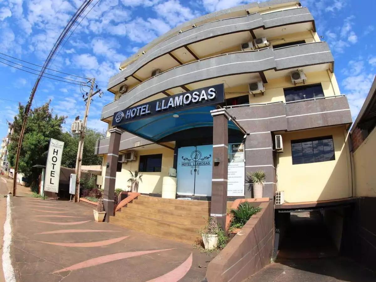 Hotel Llamosas Ciudad del Este Buitenkant foto